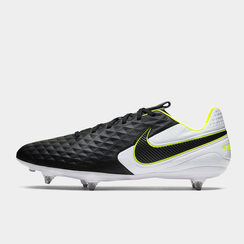 nike tiempo moulded studs