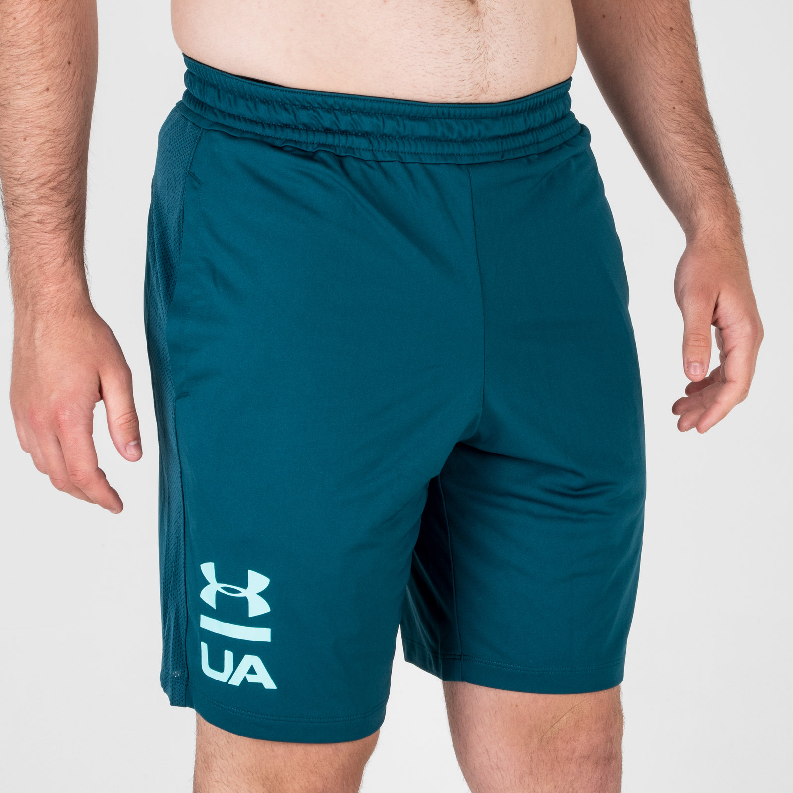 under armour raid 2.0 graphic short